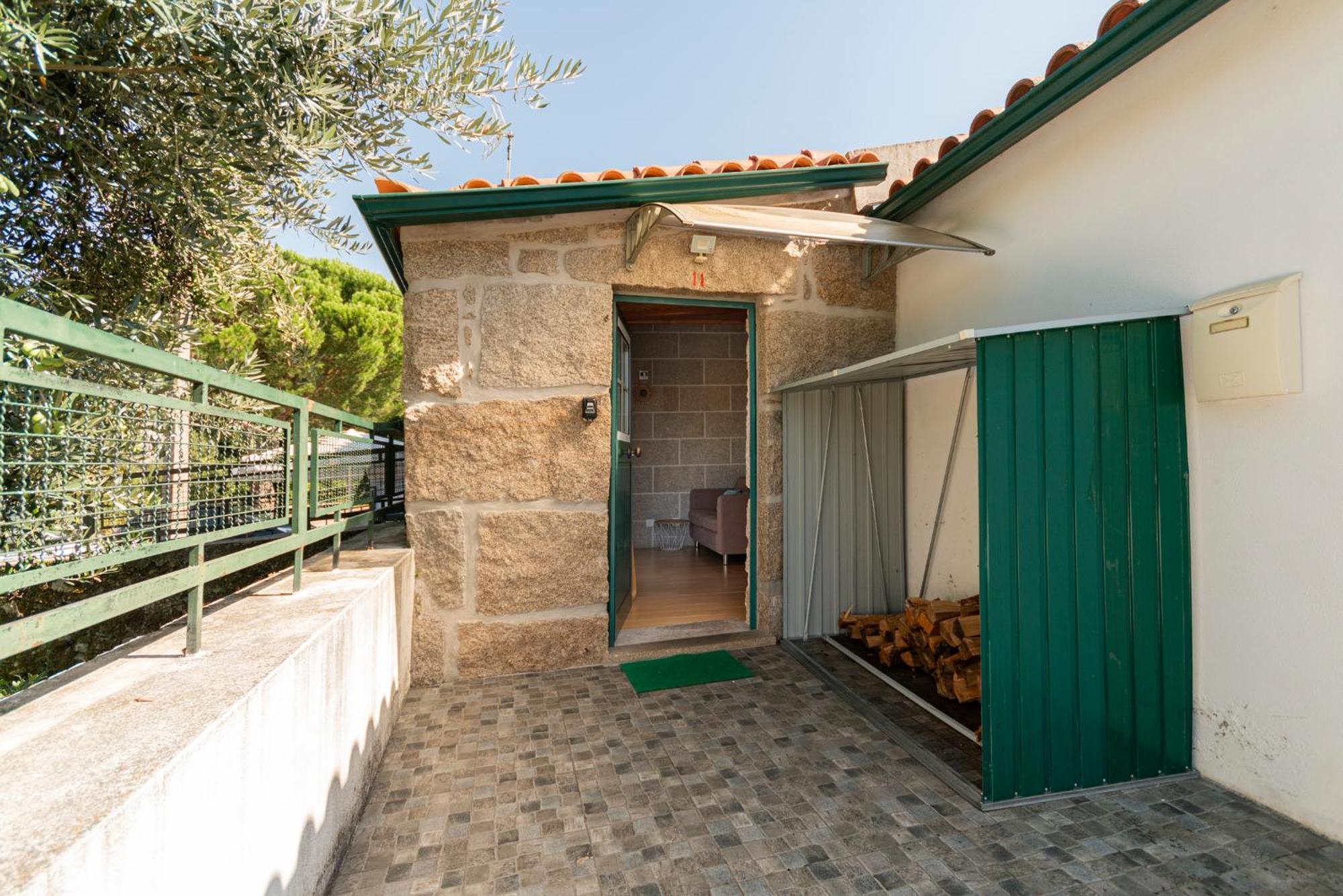 Casa Rustica T2 Com Salamandra E Cozinha - Seia - Serra Da Estrela - Casa Do Loureiro II Extérieur photo